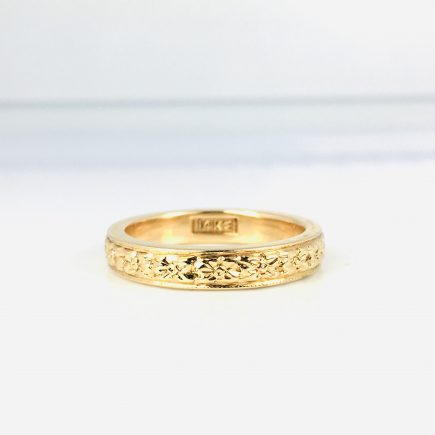 14KY Floral Engraved Wedding Band