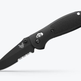 556SBK-S30V Benchmade MINI DPT GRIP, PARDUE, AXIS, STUD
